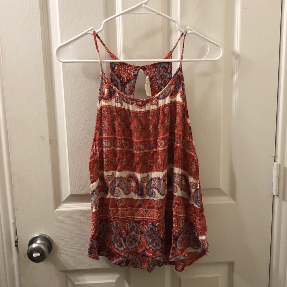 Red casual tank top